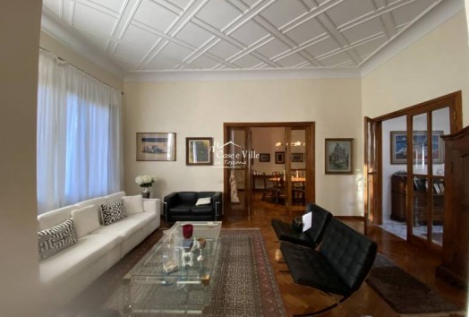 Villa  VENDITA  Prato