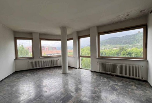 Direzionale  VENDITA  Prato