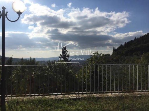 Villa Prato  VENDITA