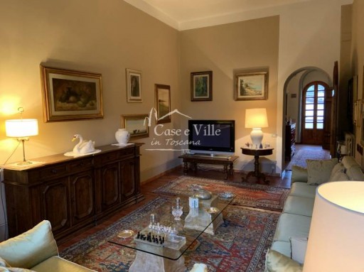 Villa Prato  VENDITA