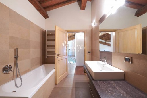 Porzione di villa Sesto Fiorentino  AFFITTO