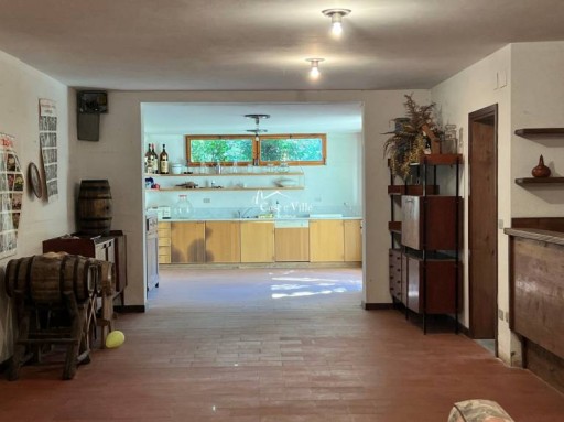 Villa Vaiano  VENDITA