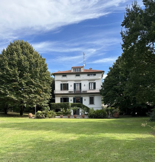 Villa Prato  VENDITA