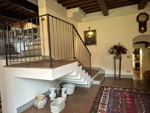 Villa Vaiano  VENDITA