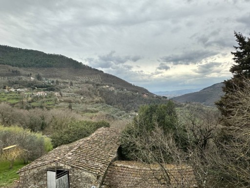 Villa Vaiano  VENDITA