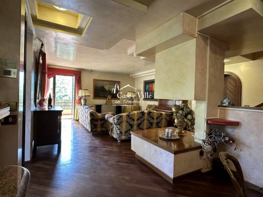 Villa Prato  VENDITA