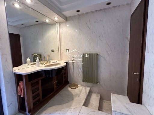 Villa Prato  VENDITA