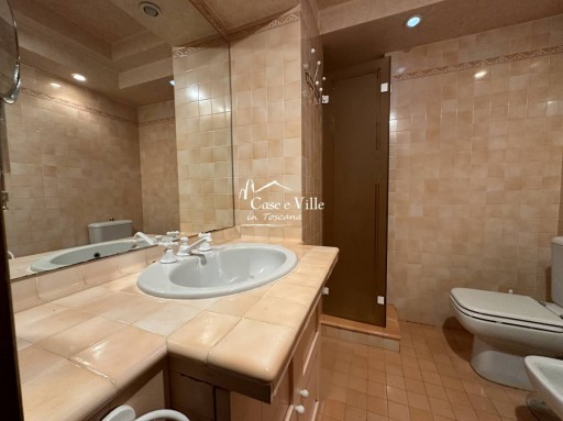 Villa Prato  VENDITA