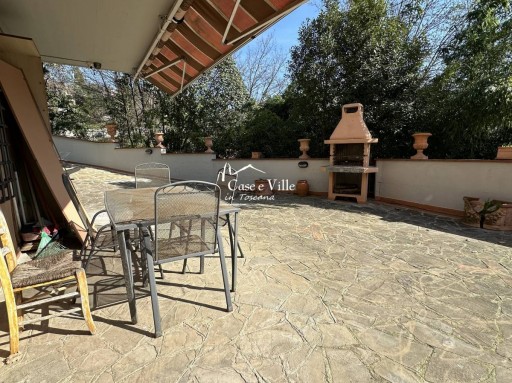 Villa Prato  VENDITA