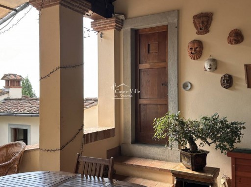 Colonica Prato  VENDITA