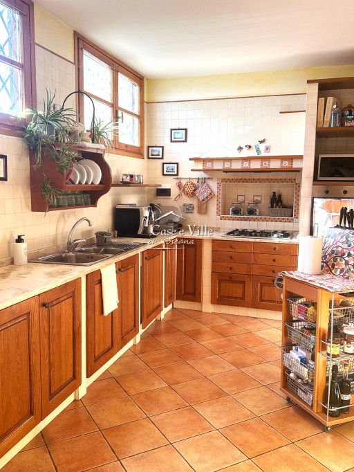 Casa Indipendente Carmignano  VENDITA