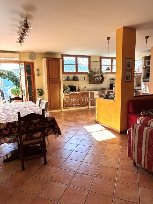 Casa Indipendente Carmignano  VENDITA