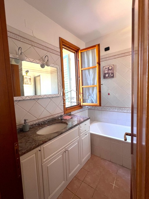 Casa Indipendente Carmignano  VENDITA