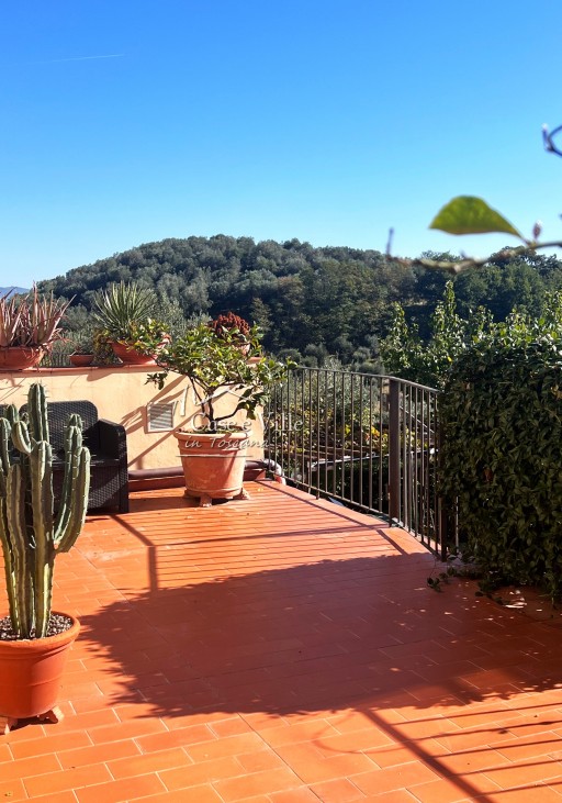 Casa Indipendente Carmignano  VENDITA