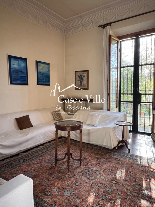 Villa Prato  VENDITA