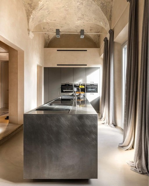 Porzione di villa Prato  VENDITA