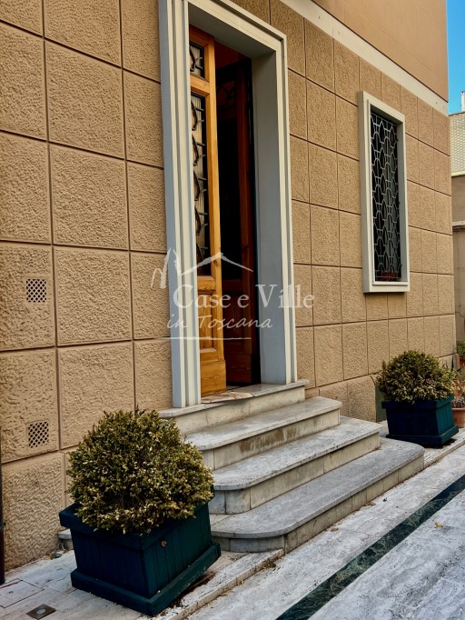 Villa Prato  VENDITA