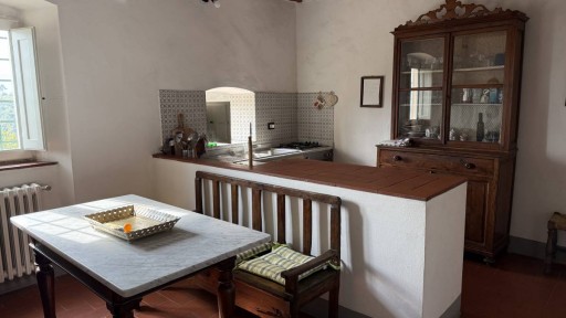 Colonica Pistoia  VENDITA