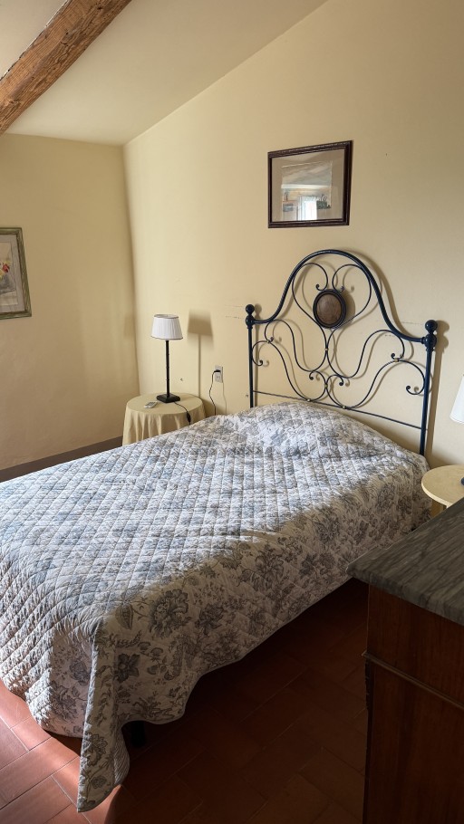 Colonica Pistoia  VENDITA